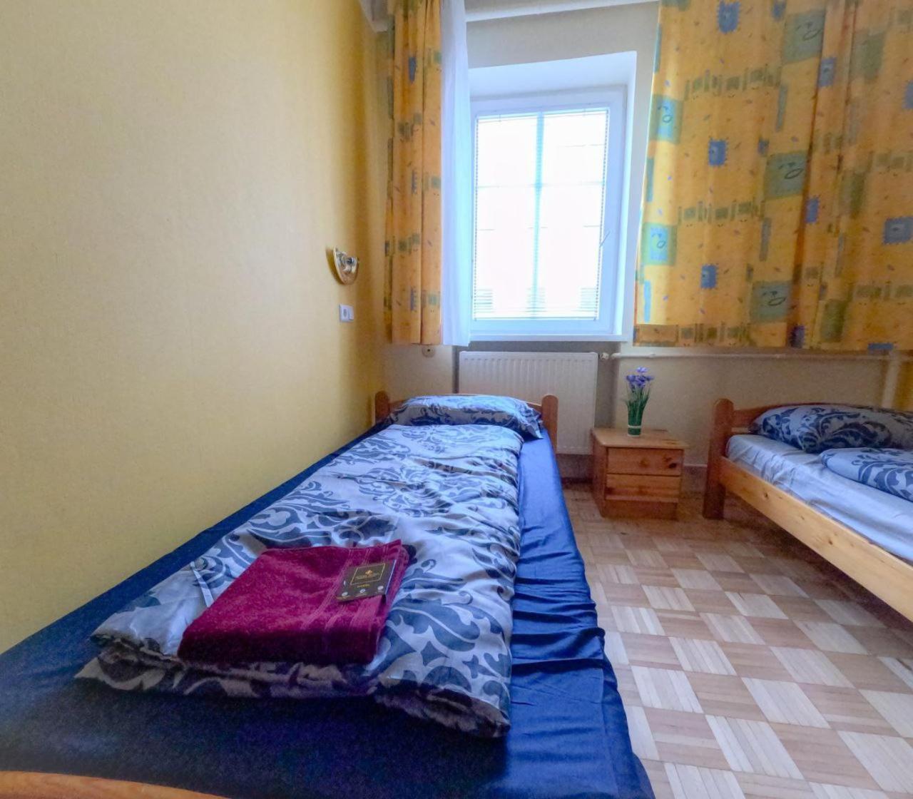 Cozy Rooms - U3 Hutteldorferstrasse Wien Exteriör bild